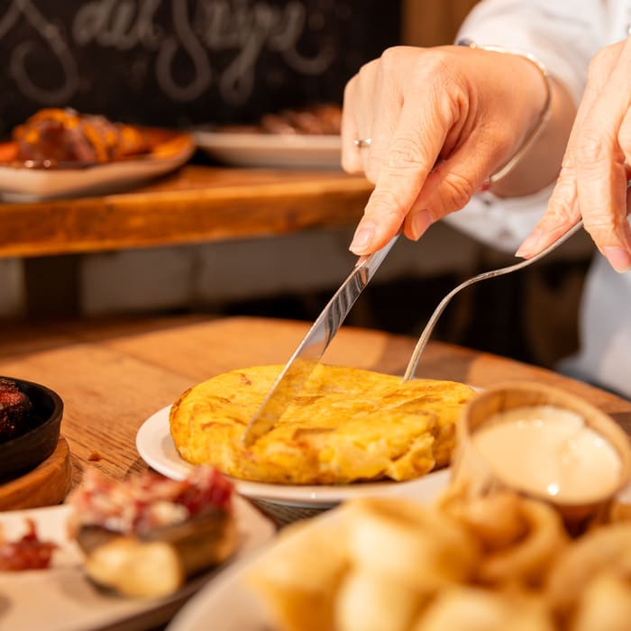 tapas para compartir en grupo en la barceloneta